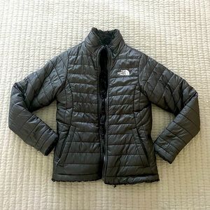 The North Face kids reversible jacket, size M 10/12